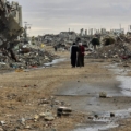Le dernier livre de Norman Finkelstein inculpe ceux qui sont « haut placés » pour génocide à Gaza